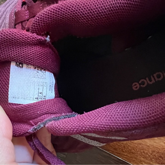 New Balance sneakers - Picture 2 of 4